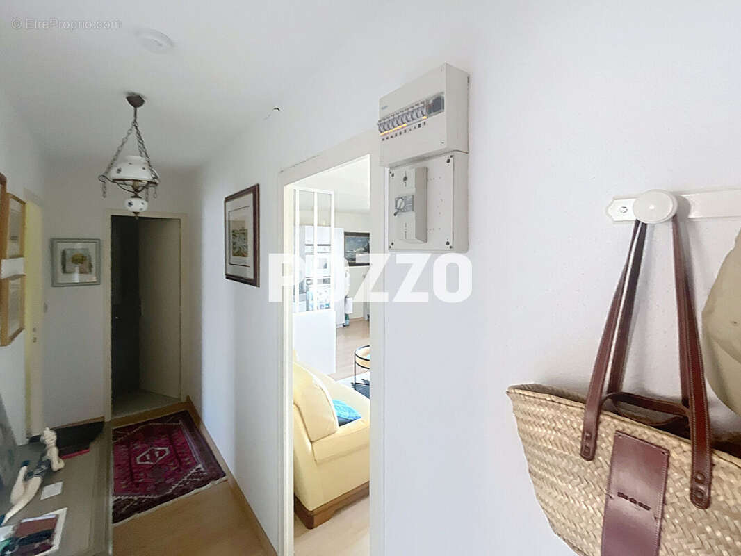 Appartement à SAINT-PAIR-SUR-MER