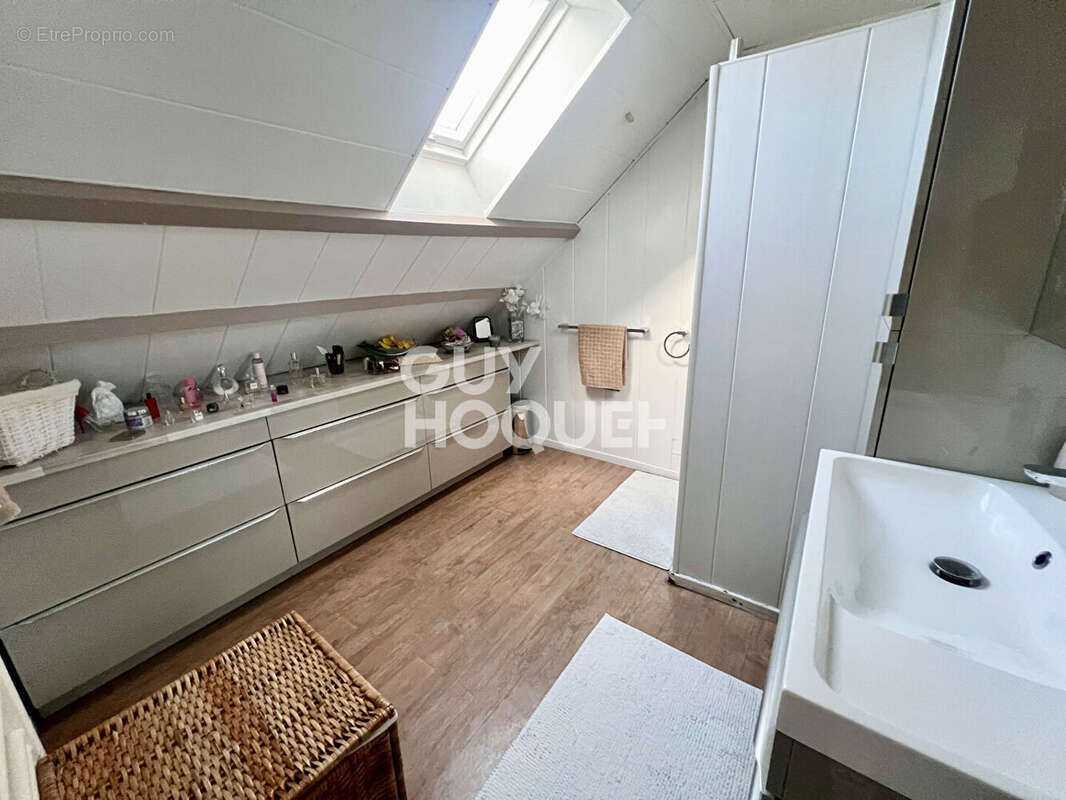 Maison à SAINTE-RADEGONDE