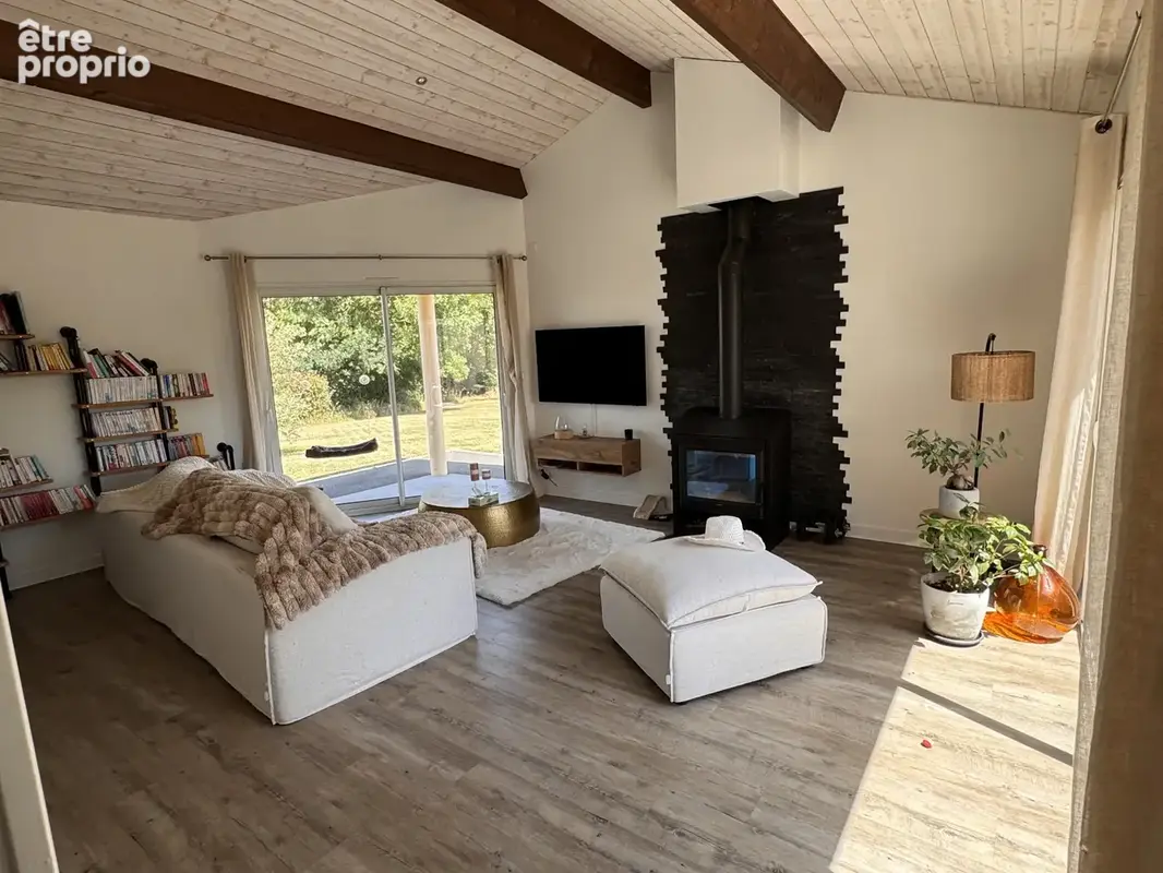 Maison PMR de 190 m2 sur terrain de 5 000 m2 - photo 2