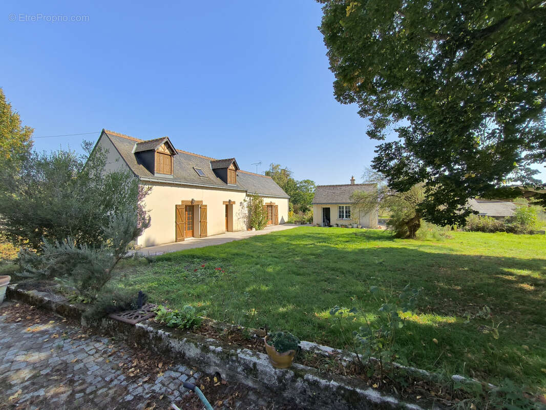 Maison à ARTANNES-SUR-INDRE
