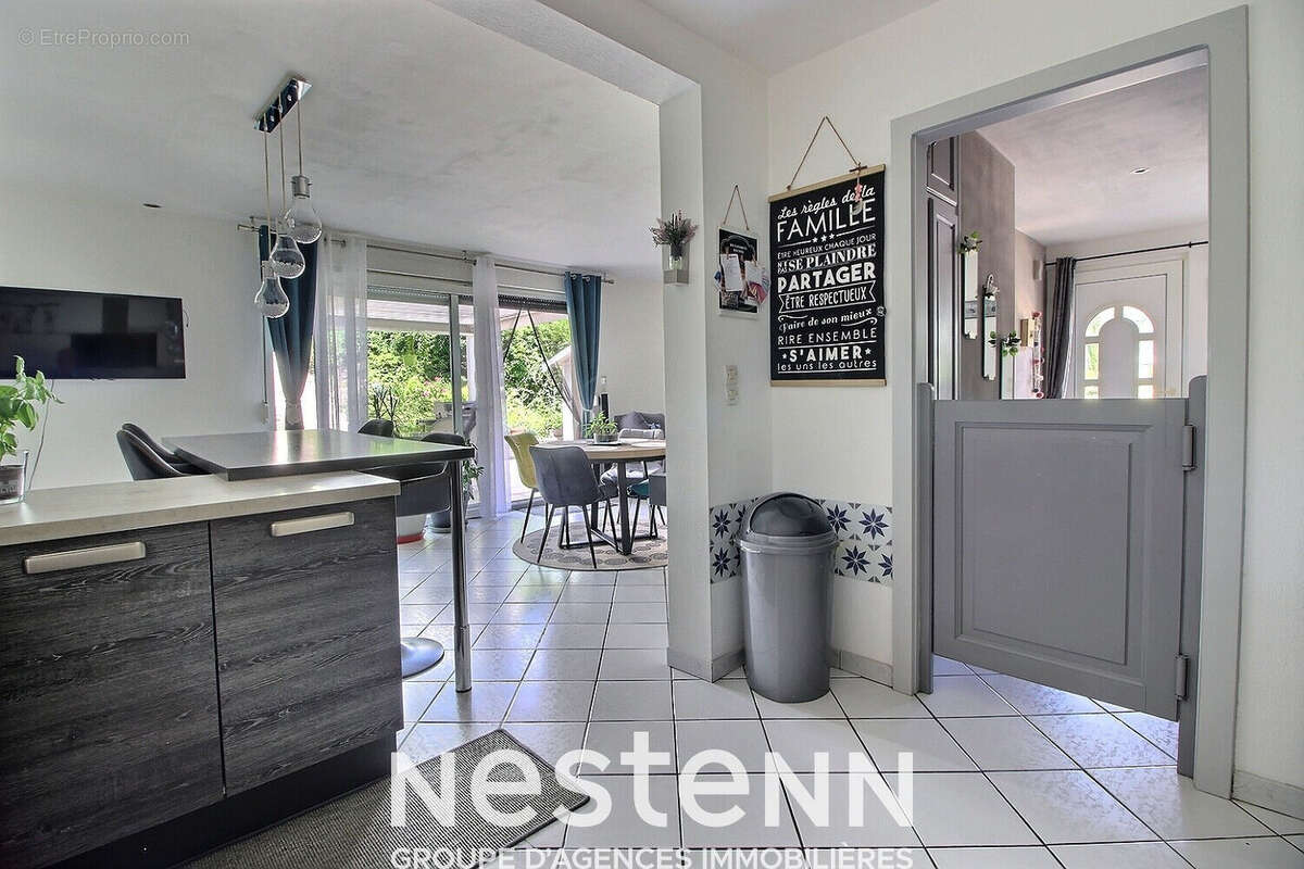 Maison individuelle - Porcelette - rue calme - piscine chauffée - terrasse - garage 2 voitures - photo 8