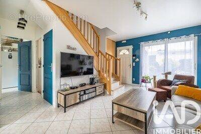 Photo 1 - Maison à SAULX-LES-CHARTREUX