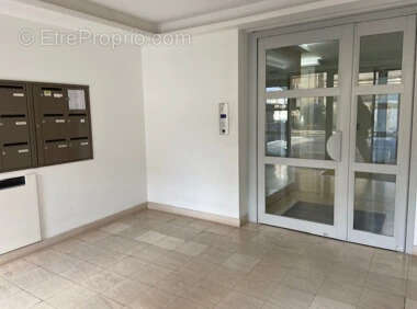 Commerce à ISSY-LES-MOULINEAUX