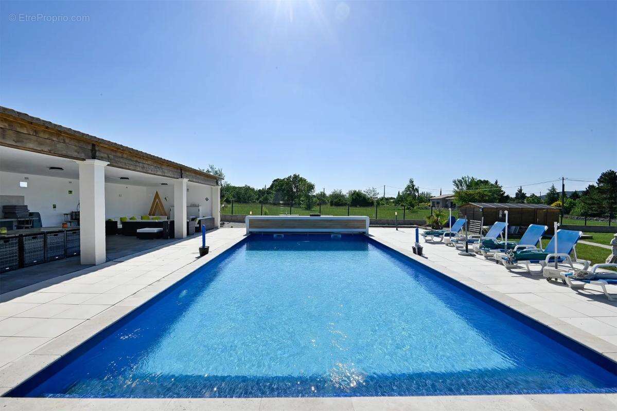 Maison de 5 pièces de 119 m² à Saint-Remèze - photo 13