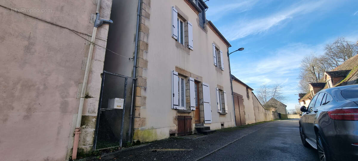 Maison à CRESSANGES