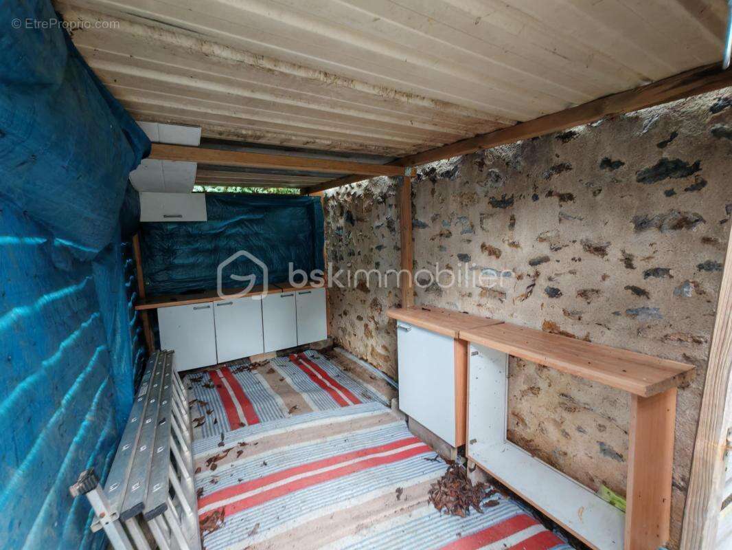 Maison avec jardin et stationnement - photo 16
