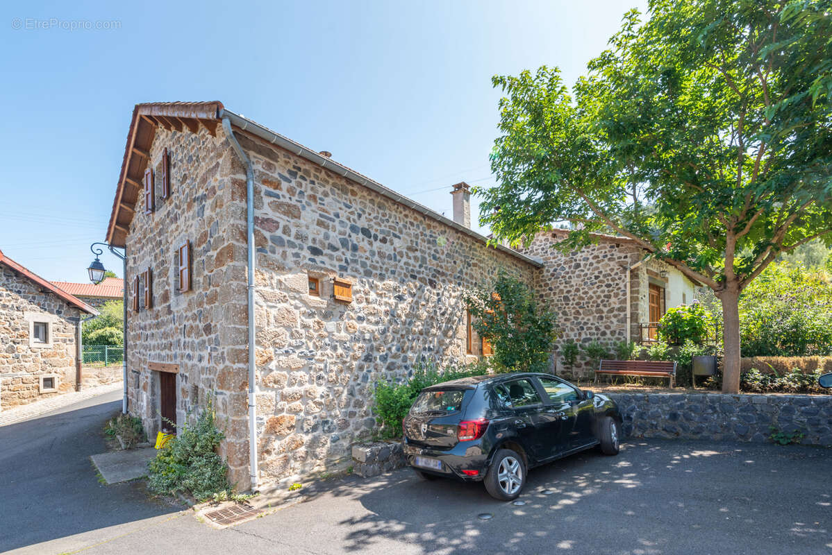 Maison à MONISTROL-D&#039;ALLIER