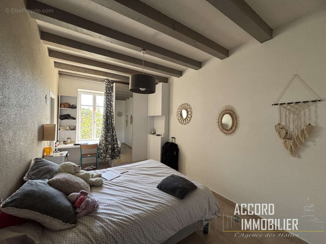 Vinassan ! Maison vigneronne de prestige de 300m2 sur 5000m2 de terrain clos - photo 8