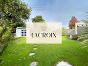 Maison à LA CHAPELLE-DES-FOUGERETZ