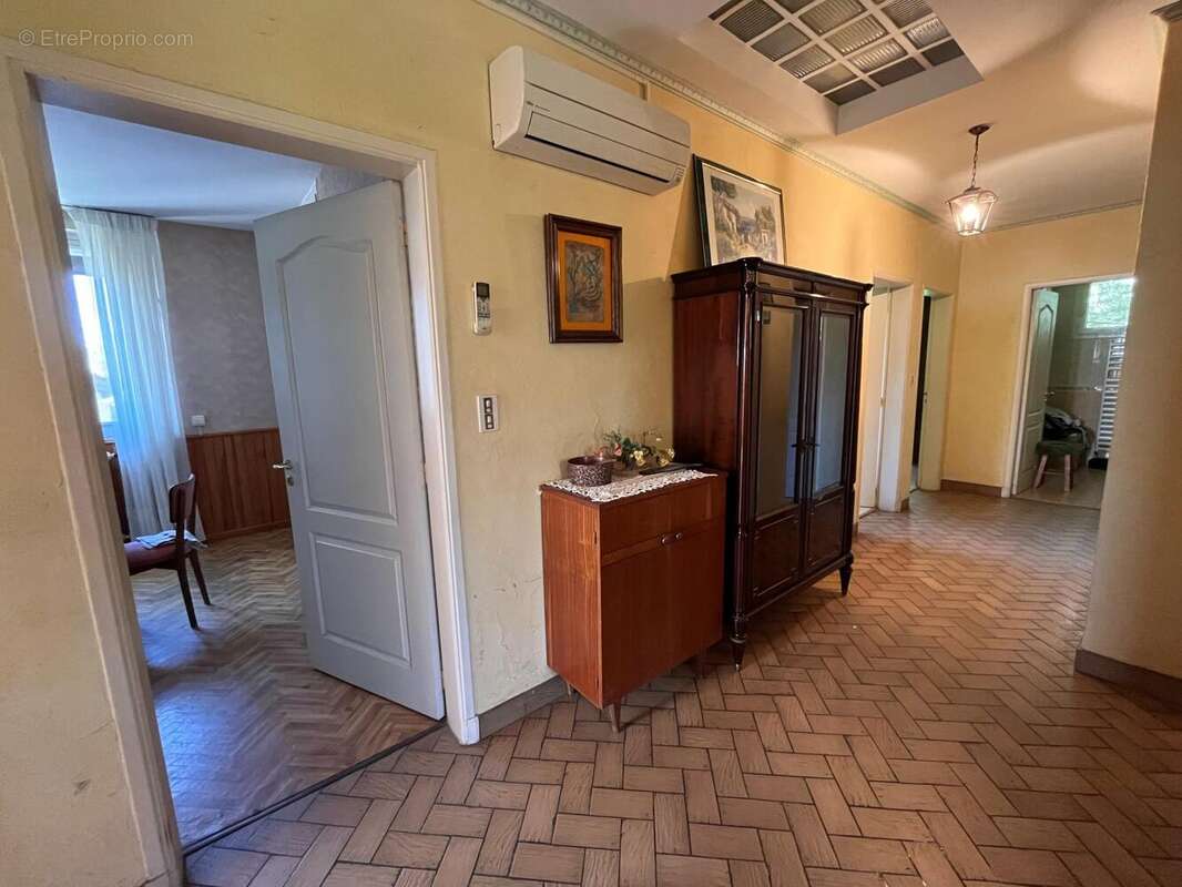 Photo 6 - Maison à MIRANDOL-BOURGNOUNAC