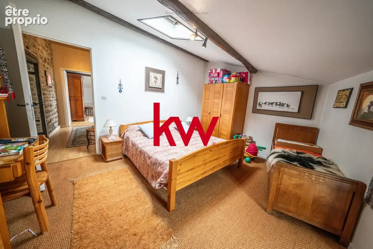 Maison 326 m² à Pont-Du-Chateau  - photo 6