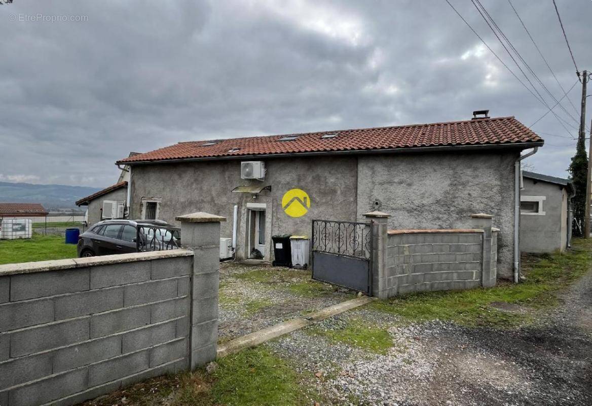 Maison à SAINT-PRIEST-BRAMEFANT