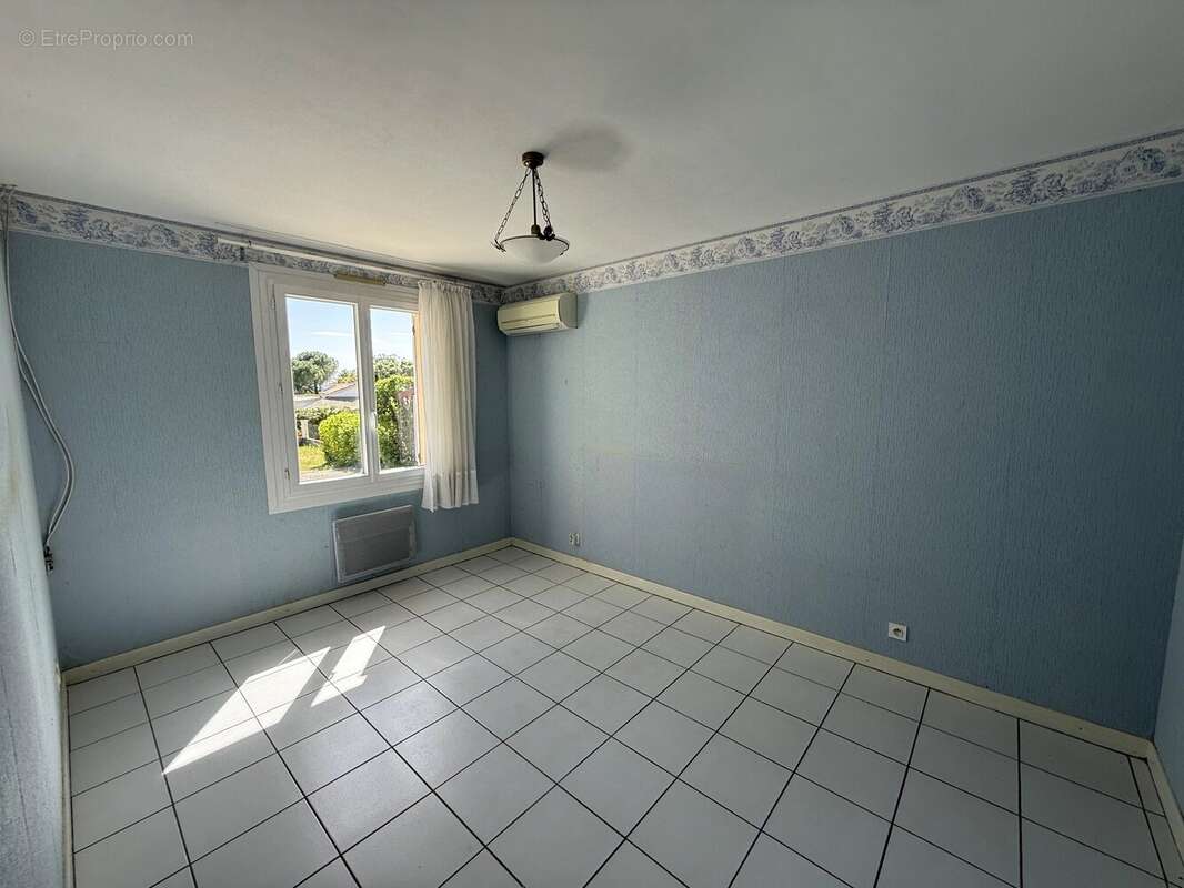 Maison à SAUZET