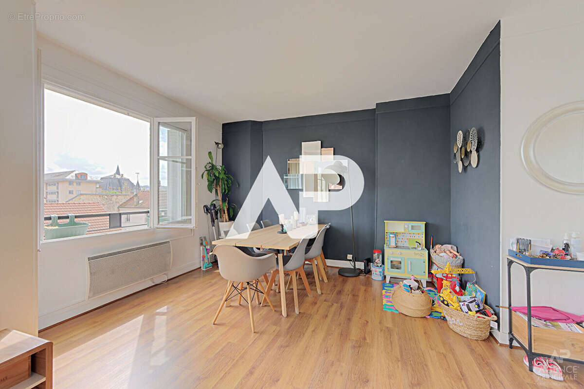 Appartement à RUEIL-MALMAISON