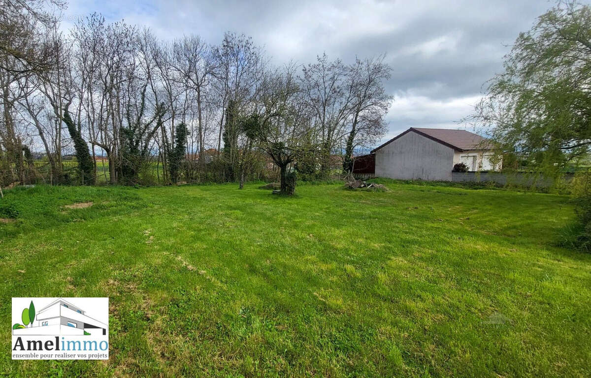 Terrain à MOISSIEU-SUR-DOLON