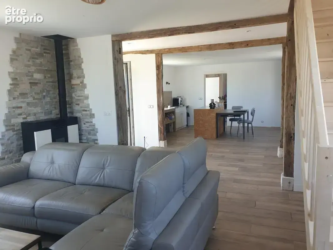 Maison normande rénovée de 6 pièces avec 3 chambres à Saint-Philbert-des-Champs - photo 3