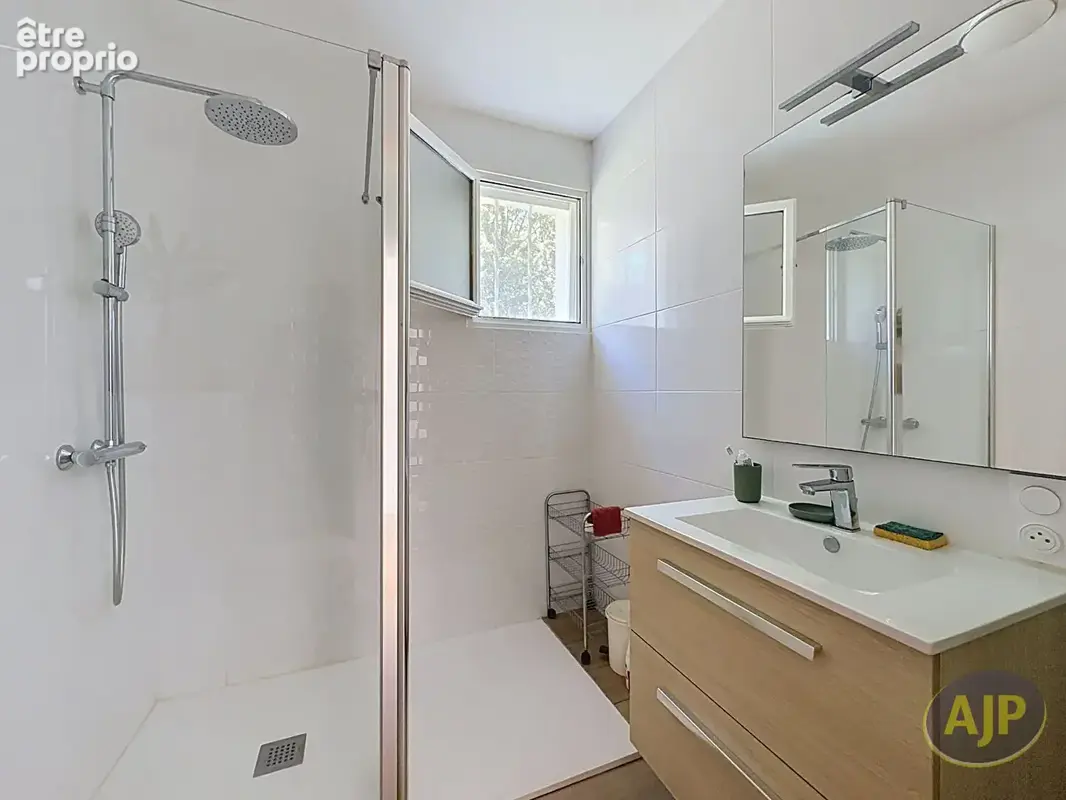 Maison familiale avec dépendance sur plus de 6 000 m² de terrain - photo 7