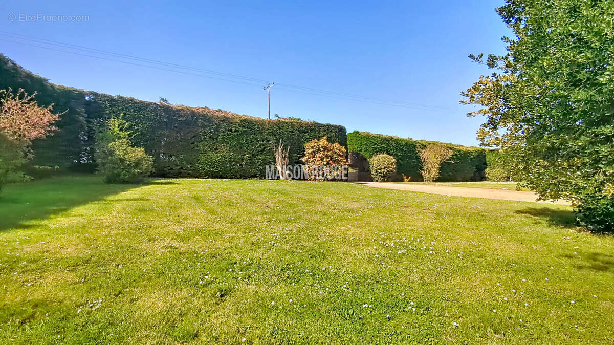 Maison à PLOUGRESCANT