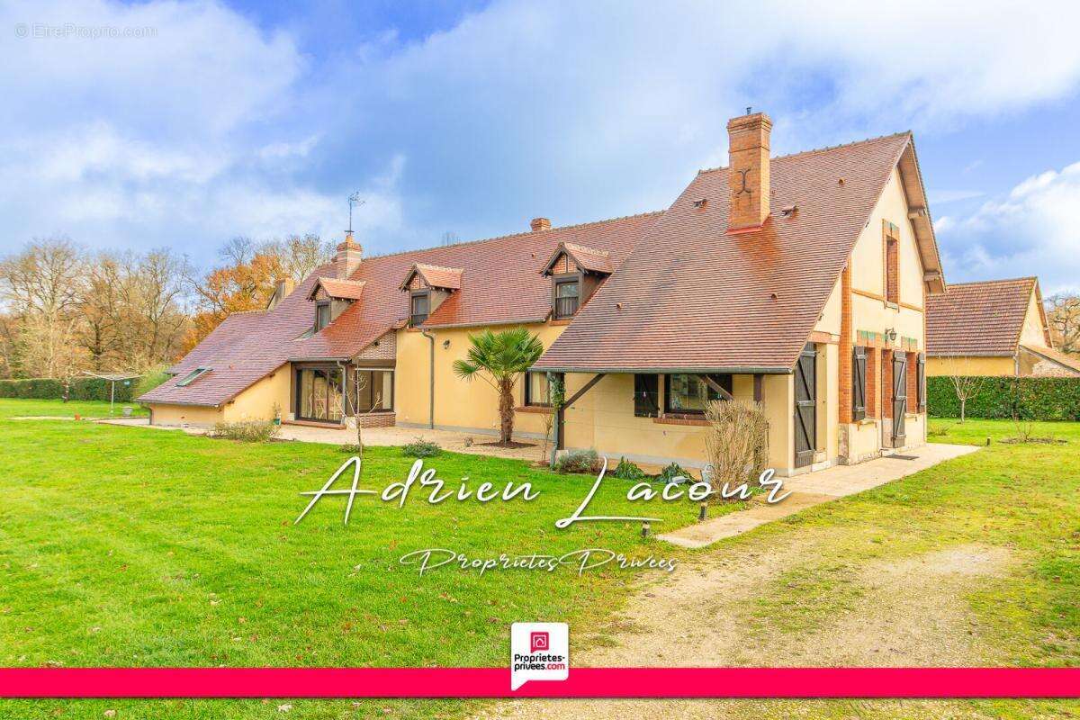 Maison à VILLEHERVIERS