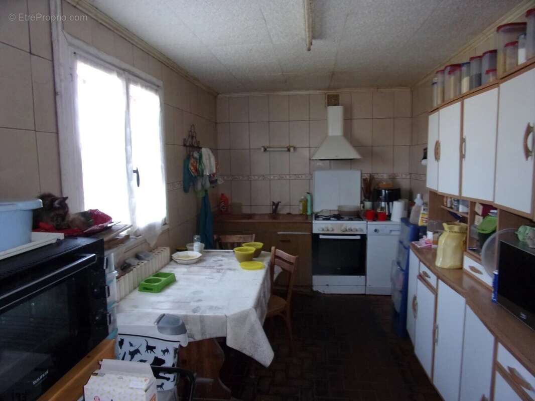 Appartement à AVERMES