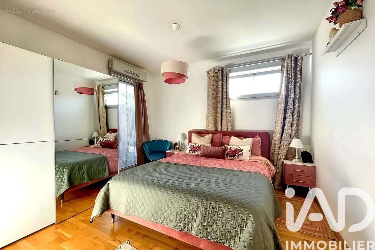 Photo 8 - Appartement à VILLEURBANNE