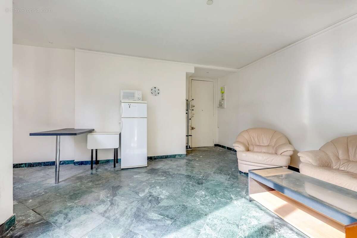 Appartement à PARIS-8E