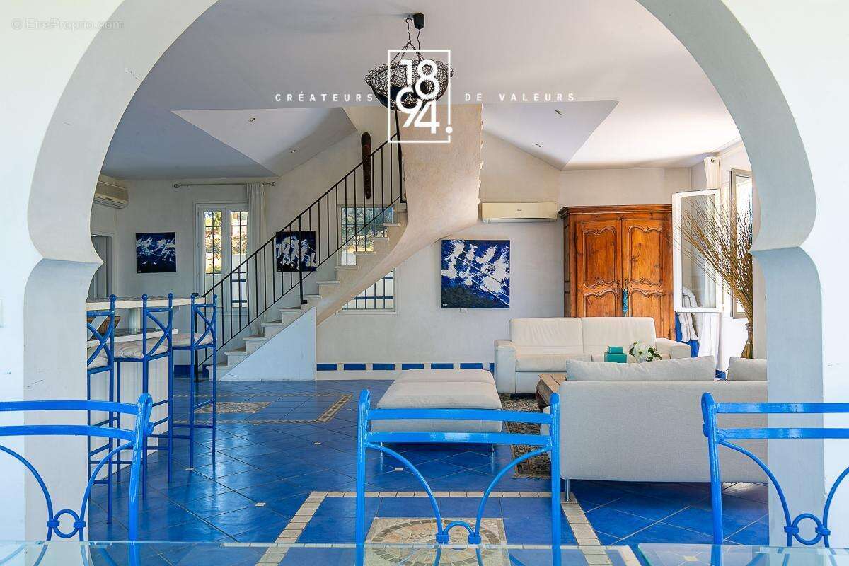 Maison à CARRY-LE-ROUET