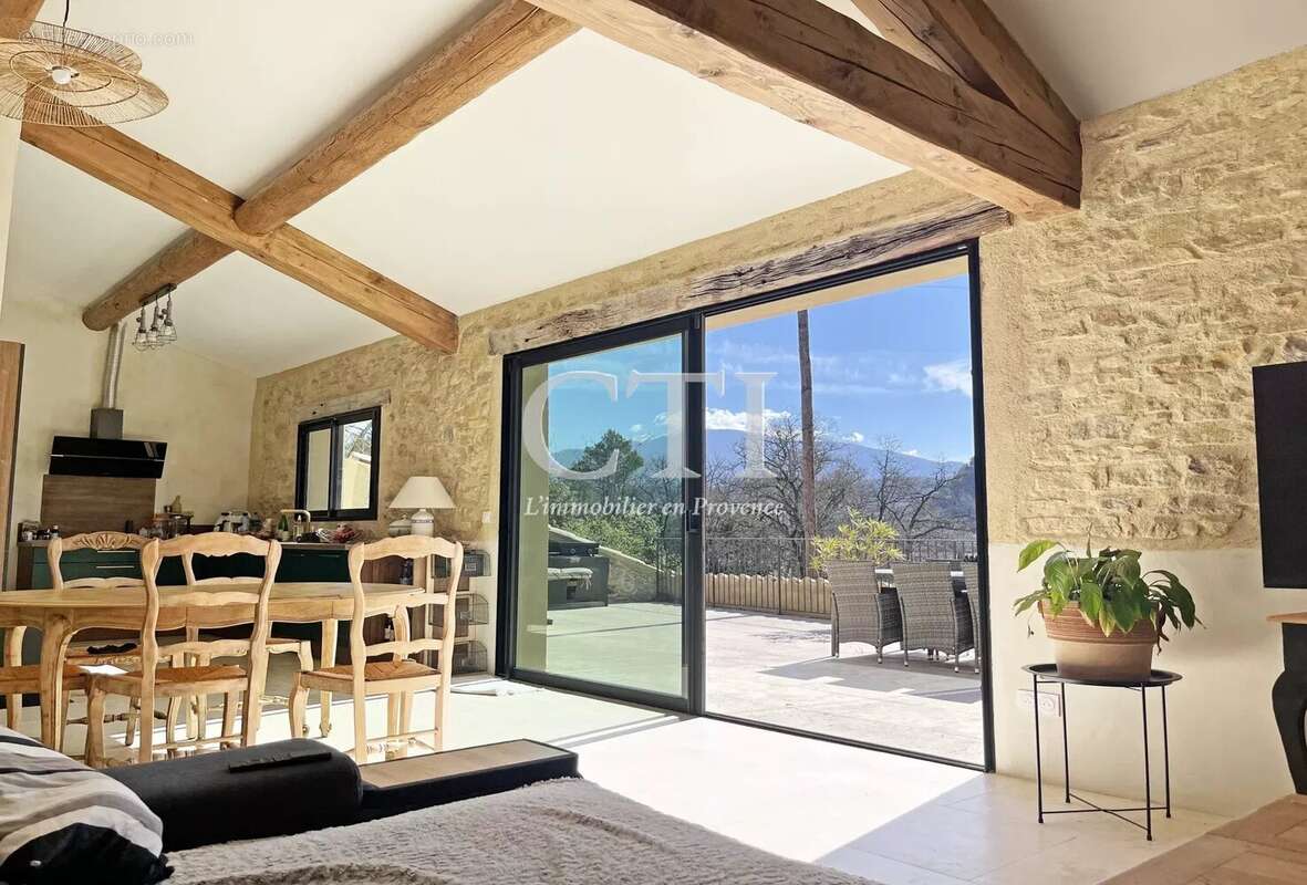 Maison à VAISON-LA-ROMAINE