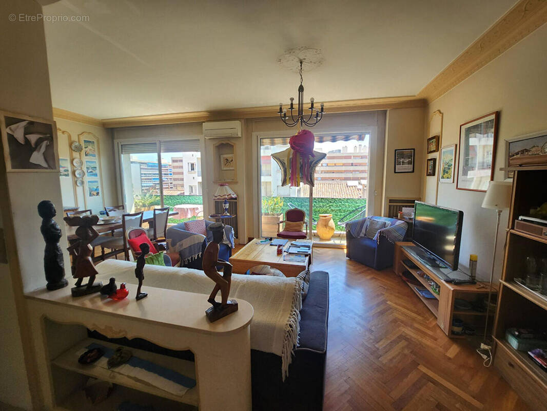 Appartement à MARSEILLE-6E