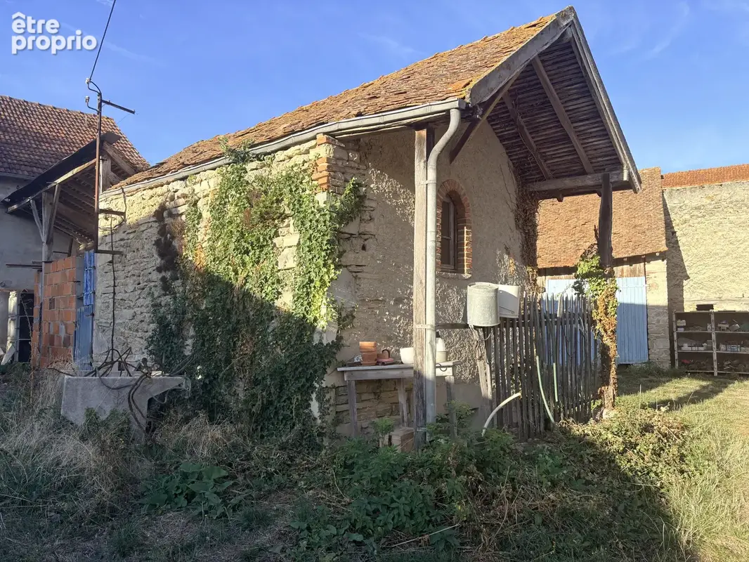 BIOZAT, Ensemble immobilier en pierre   Idéal amoureux de l’ancien et grand bricoleur - photo 12
