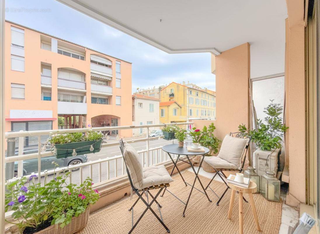 Appartement à CAGNES-SUR-MER