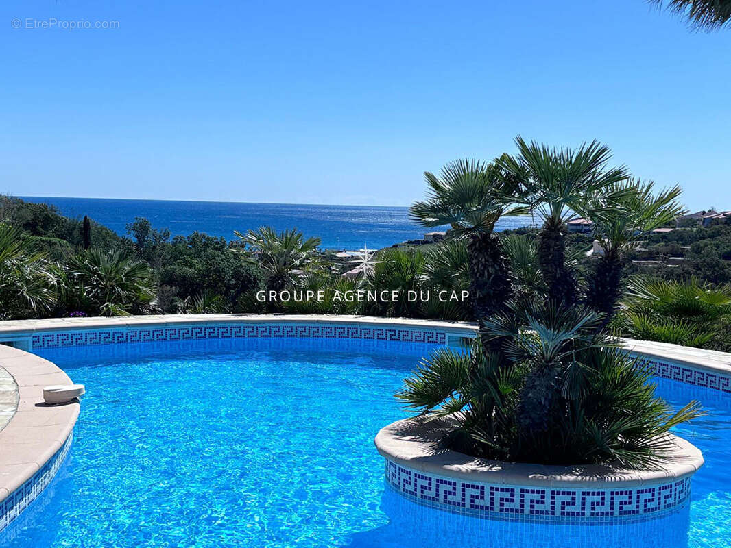 Maison à LES ISSAMBRES