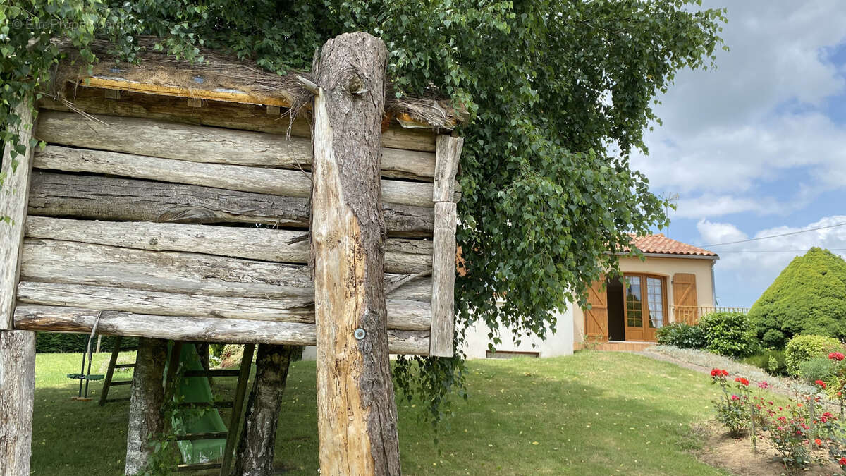 Maison à CHEFFOIS