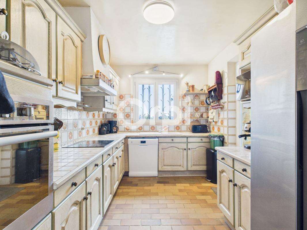 Maison à MONTAUROUX