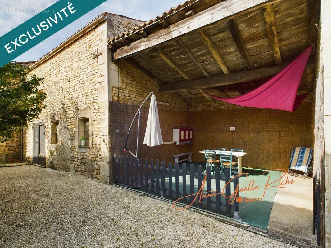 Photo 1 - Maison à SAINT-HILAIRE-DE-VILLEFRANCHE