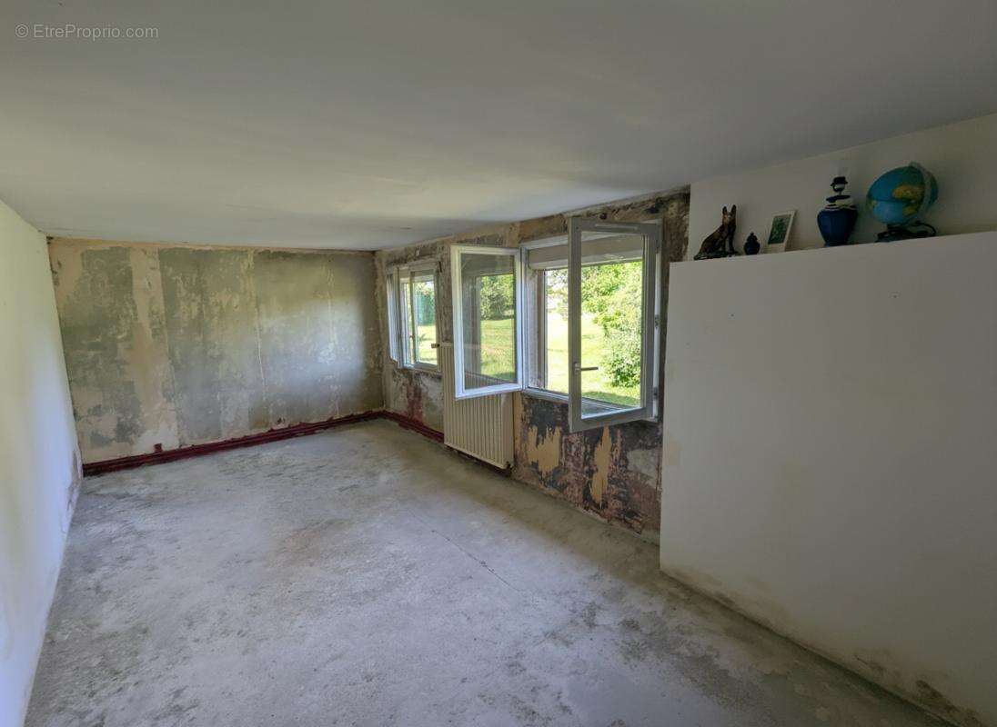 Longère  4 pièces 3 chambres 116 m2 Parcelle de 4568 m2 - photo 9