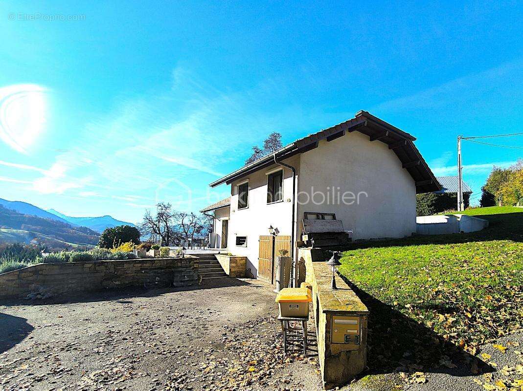 Maison à VIUZ-EN-SALLAZ