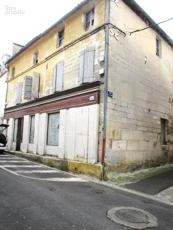 Maison à CHATEAUNEUF-SUR-CHARENTE