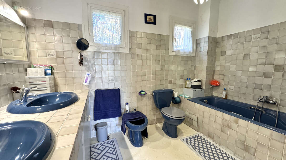 Maison à LA VALETTE-DU-VAR