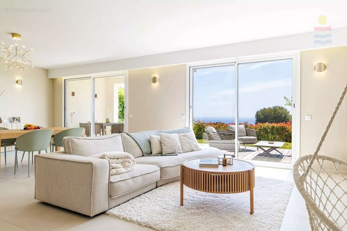 Appartement à VILLEFRANCHE-SUR-MER