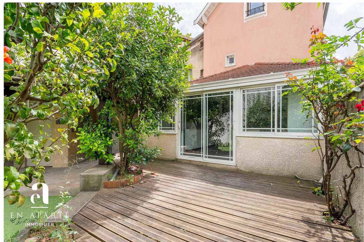 Maison à VILLEURBANNE