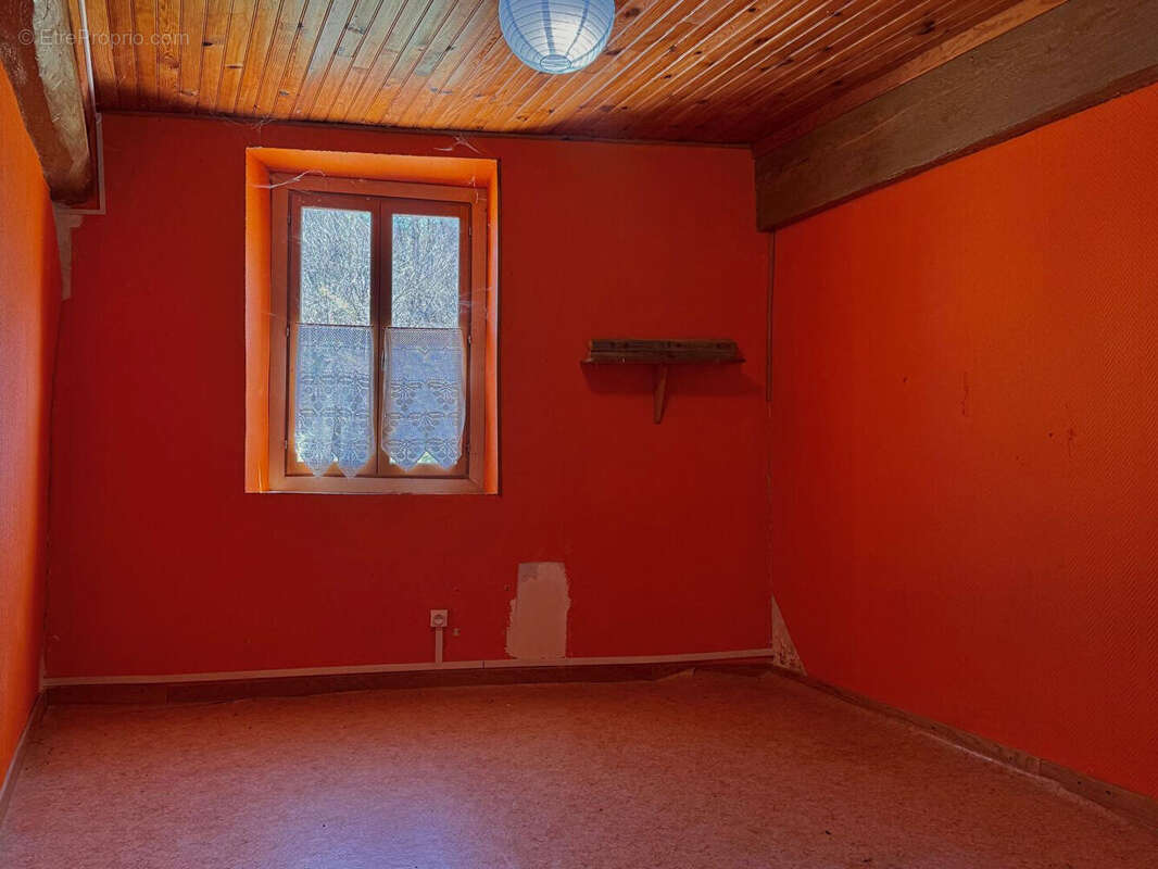 Maison de village d'environ 126m² , 3 chambres - photo 5