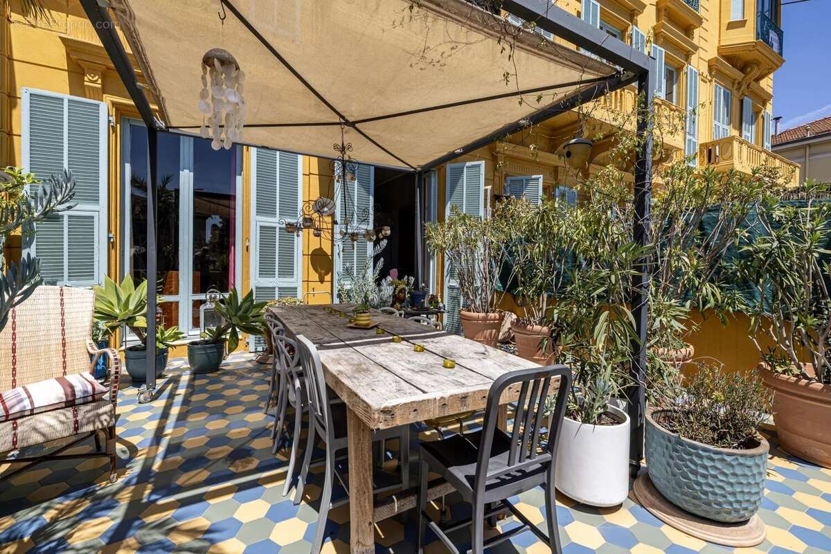 Appartement à NICE