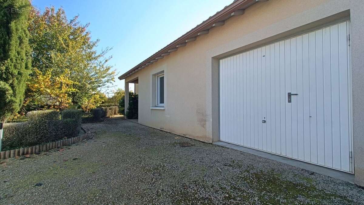 Maison à NEUVILLE-DE-POITOU