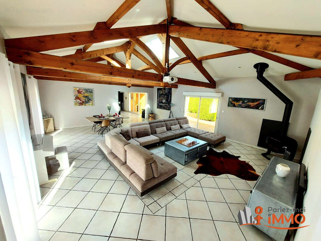 Maison à SAINTE-EUPHEMIE