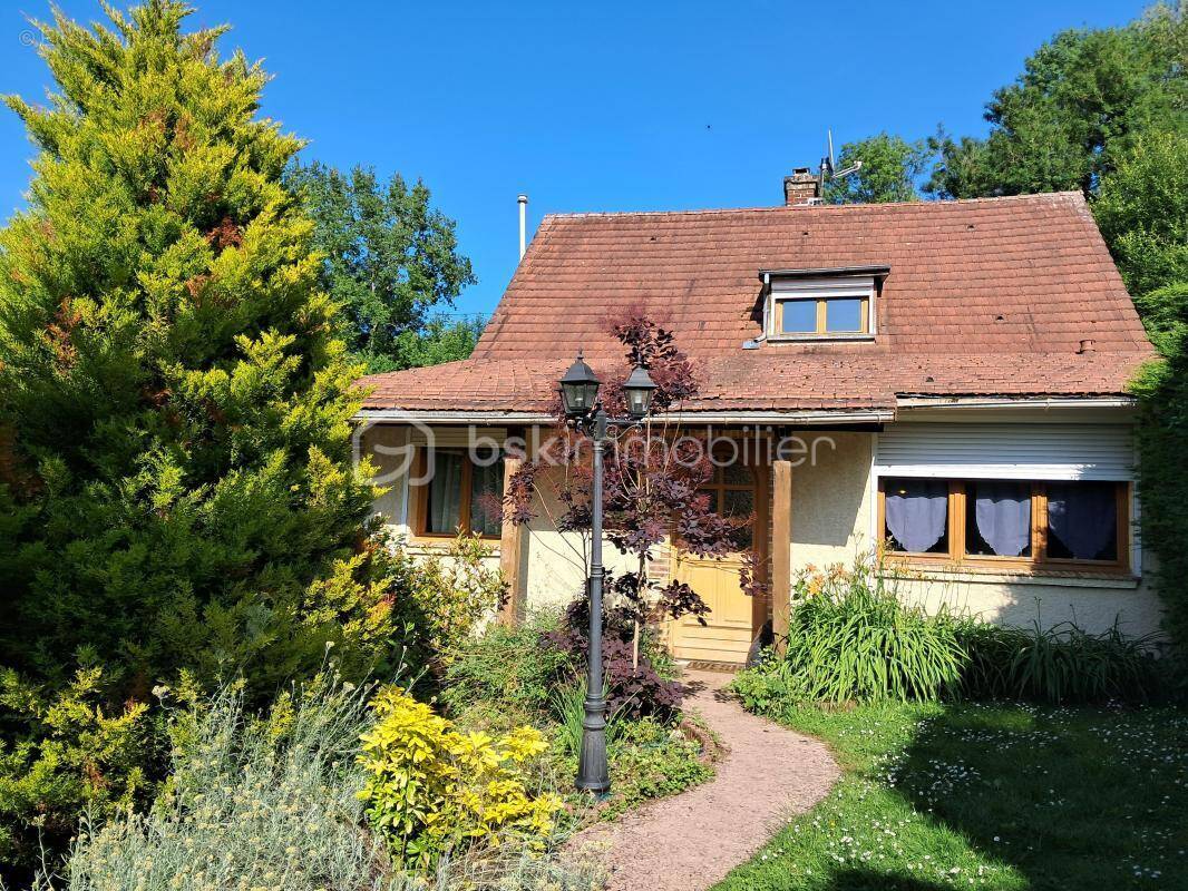 Maison à COUCY-LE-CHATEAU-AUFFRIQUE