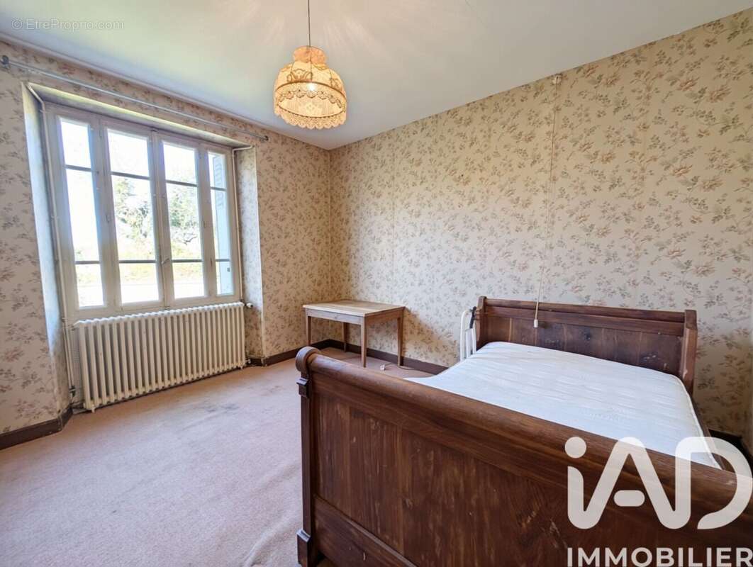 Maison 99 m² à Urciers  - photo 7