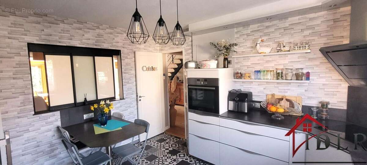 Maison à BRIE-COMTE-ROBERT