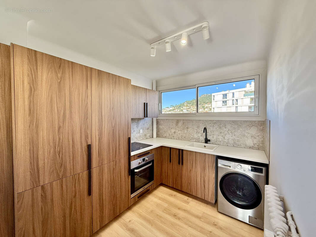 Appartement à HYERES
