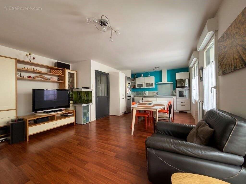 Appartement à SURESNES